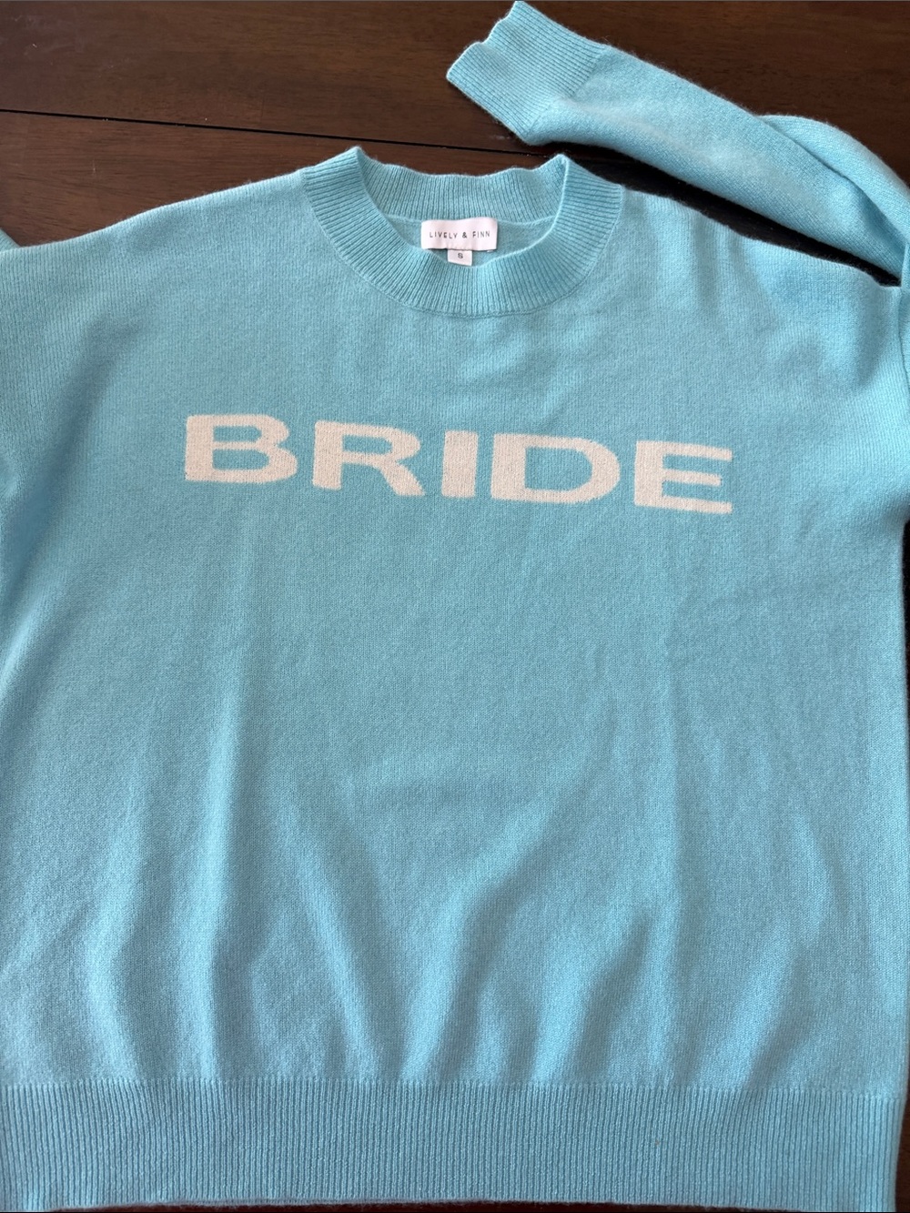 LIVELY & FINN BRIDE Cashmere
Sweater
